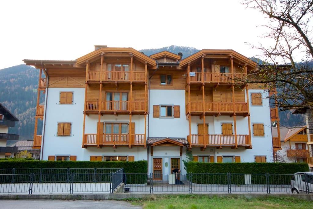 Lovely Apt In Pinzolo Val Rendena 7 Bagian luar foto